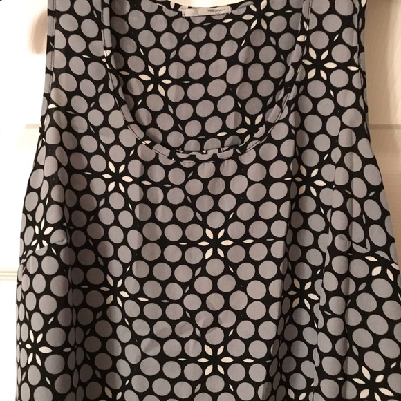 Sleeveless top - Picture 2 of 4